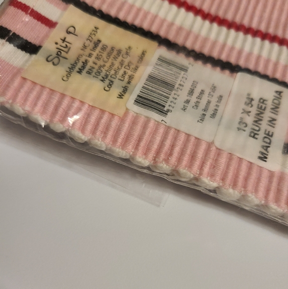 Split-P Table Runner - Cafe Stripe design - Picture 7 of 8